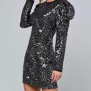 Beautiful and sexy bebe dress NWT, never u…